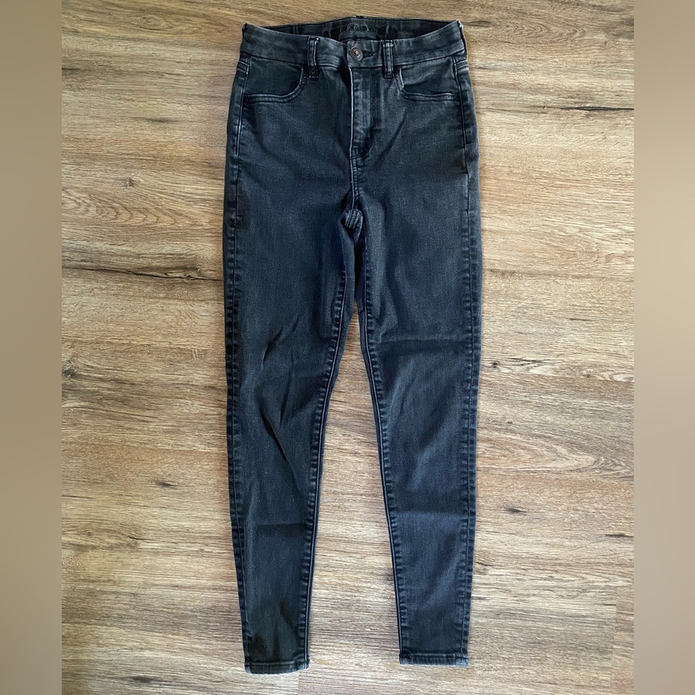 American Eagle Women’s Black/Charcoal Curvy High Rise Skinny Jeans 2 Regular